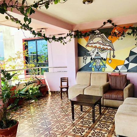 Backyard Hotel Katmandu Eksteriør billede